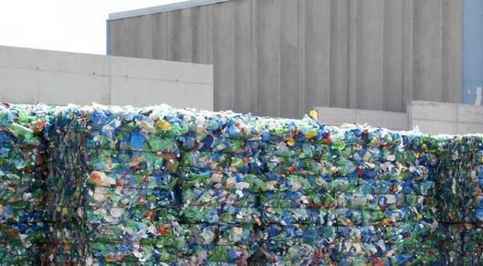 Plastics Recyclers Europe reports a 13% increase in installed plastics recycling capacity card